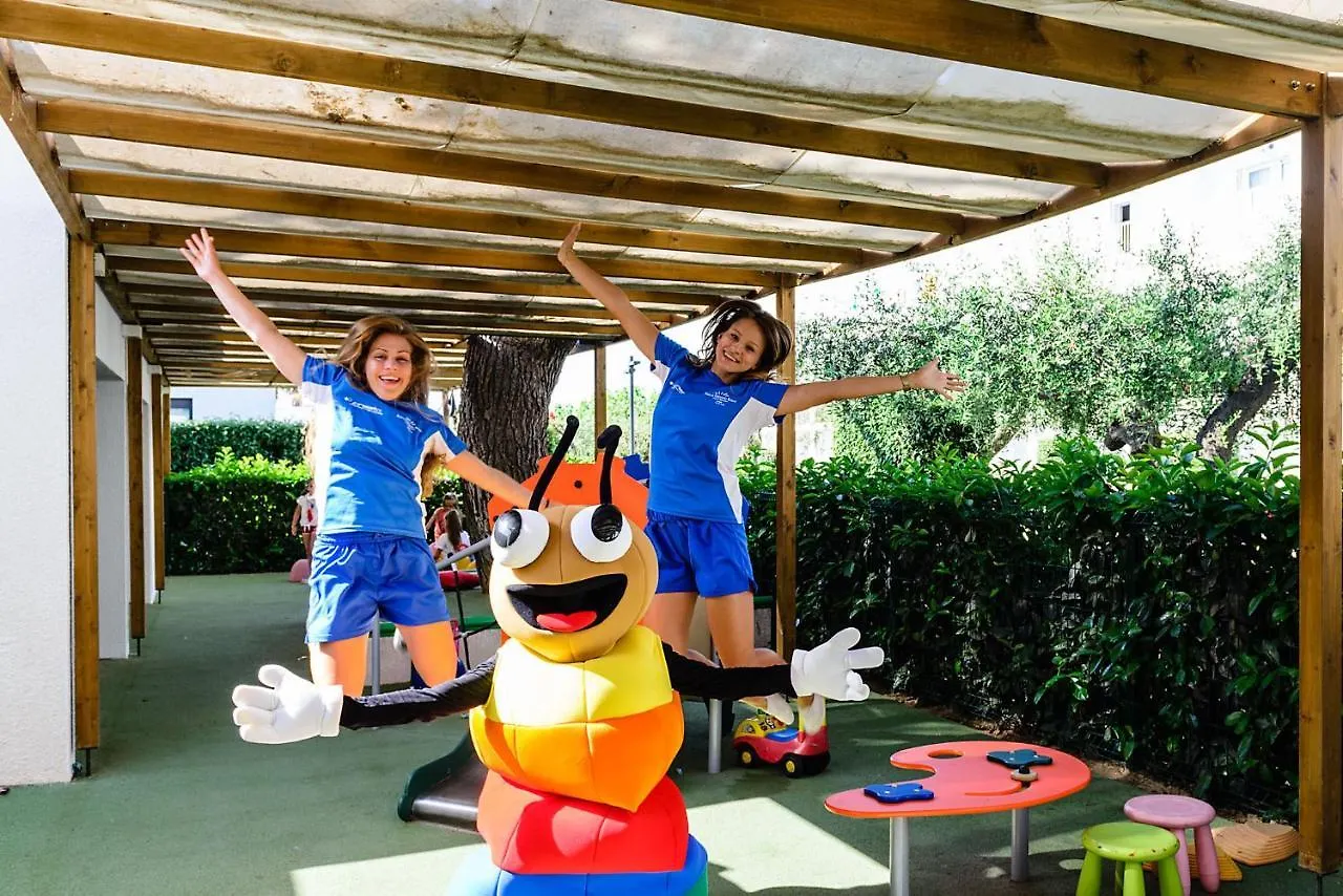 El Dorado Resort Bungalows & Villas 坎布里尔斯 西班牙